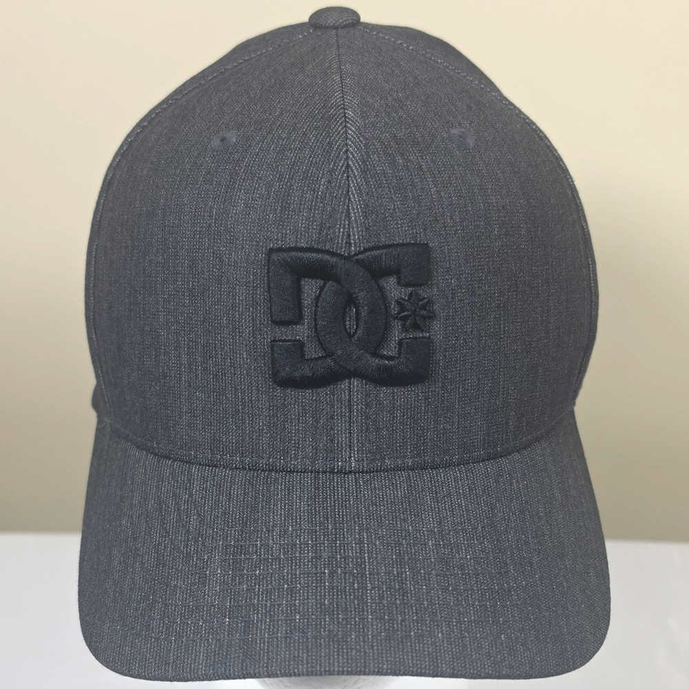 DC Shoes Flexfit Fitted Baseball Cap Solid Gray/Black Stretch Men’s Size S/M